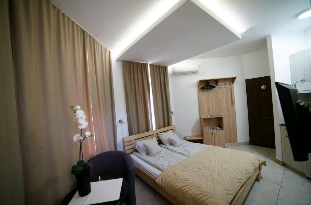 Apartmani Diksi Zrenjanin Exterior foto